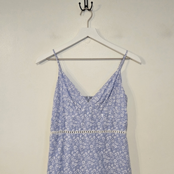 Hello Molly Mini Dress Blue White Floral Ruffle Crochet Size Small - Picture 4 of 7